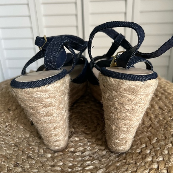 2 pairs of American Eagle wedges - Picture 6 of 6
